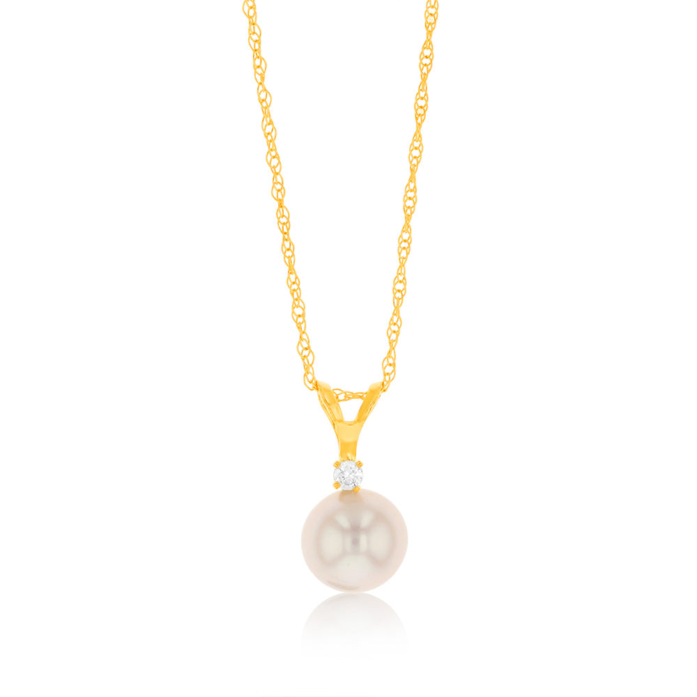 10ct Yellow Gold Pendant with 7 - 8MM Freshwater Pearls and Diamonds