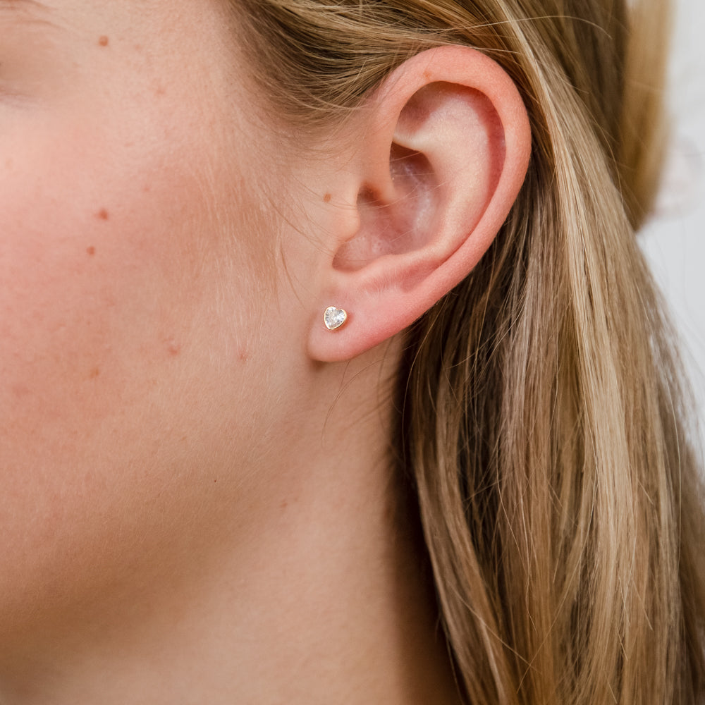 9ct Yellow Gold Bezel-Set Heart-Shaped Cubic Zirconia Stud Earrings for a Sweet Love Gesture