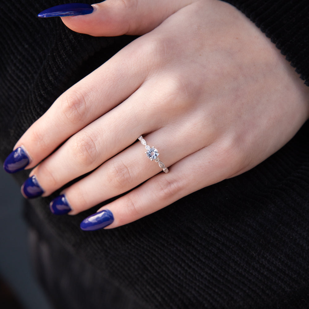 Exquisite 9ct White Gold Ring with 0.45ct Round Cut Aquamarine and Diamonds