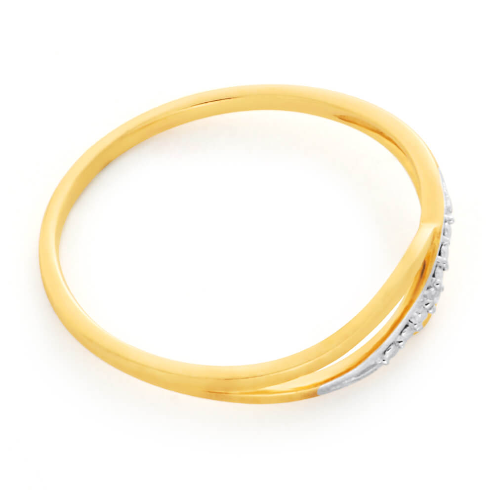 Stunning 9 Carat Yellow Gold Ring with Hj Colour Brilliant Cut Diamonds
