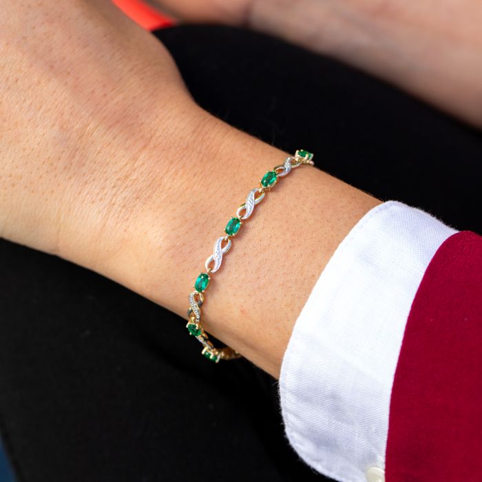 18cm 9ct Yellow Gold Bracelet with Created Emeralds and Diamonds in Infinity Design