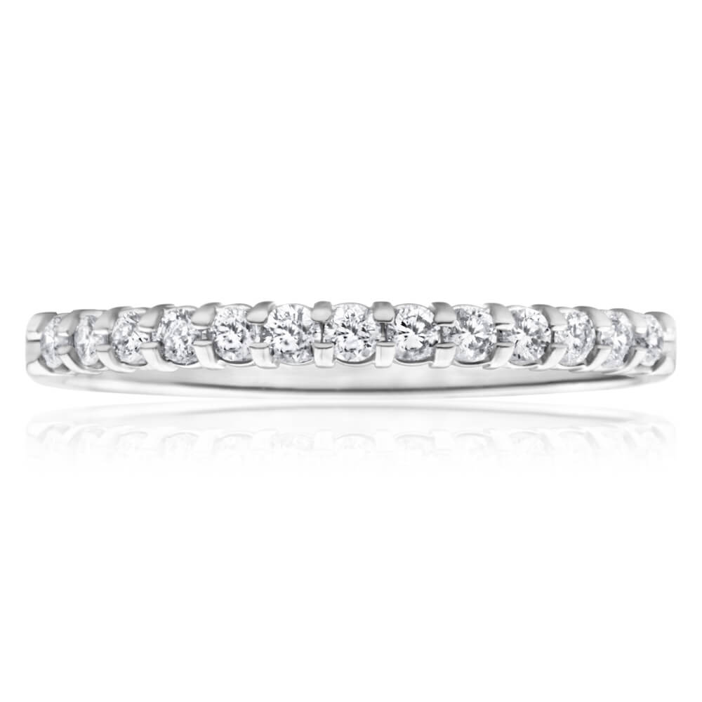 Exquisite 9ct White Gold Engagement Ring Set Adorned With 13 Sparkling Diamonds