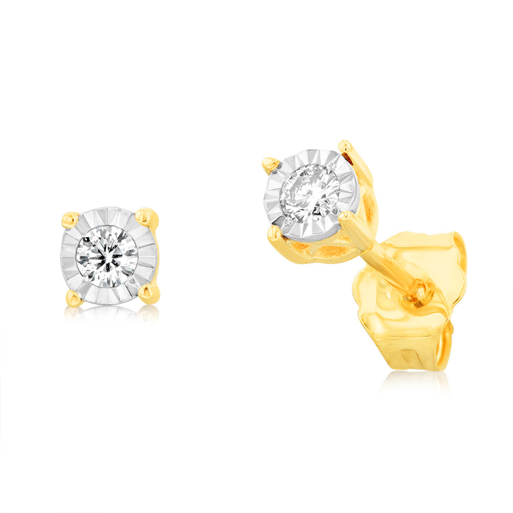 Exquisite 9 Carat Yellow Gold 1/10 Carat Diamond Solitaire Stud Earrings for Women's Fine Jewelry