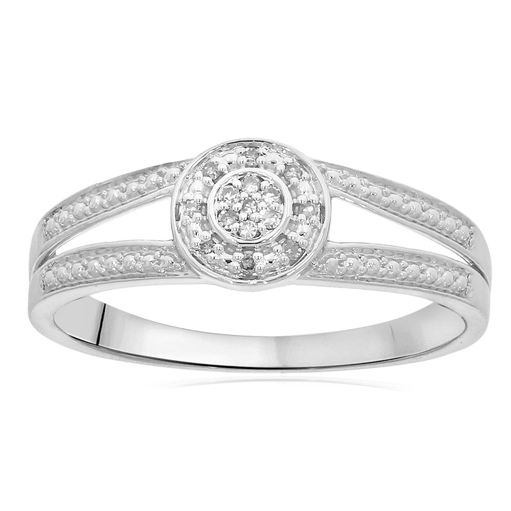 Exquisite 9ct White Gold Split Shank Diamond Ring for Special Occasions