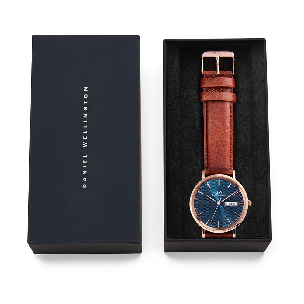 Daniel Wellington Classic St Mawes Men's Quartz Watch DW00100830 with Leather Strap