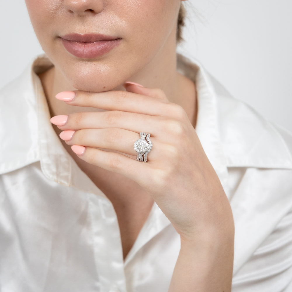 Exquisite 14ct White Gold 1.95 Carat Diamond Bridal Two - Ring Set Featuring a Pear - Shaped Centre Diamond Encircled by a Brilliant - Cut Diamond Halo