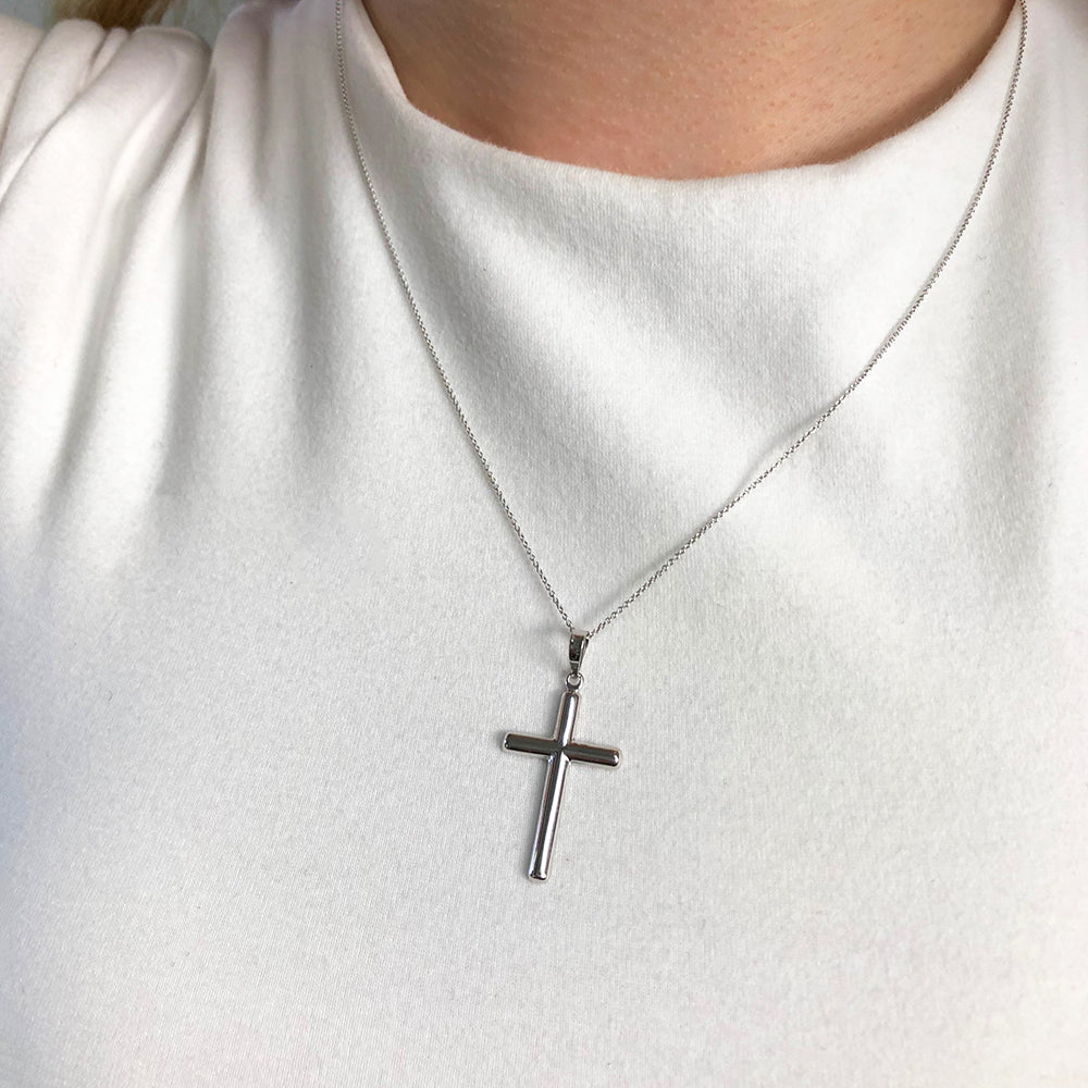 Exquisite 9 Carat White Gold Christian Cross Pendant for Jewelry Lovers