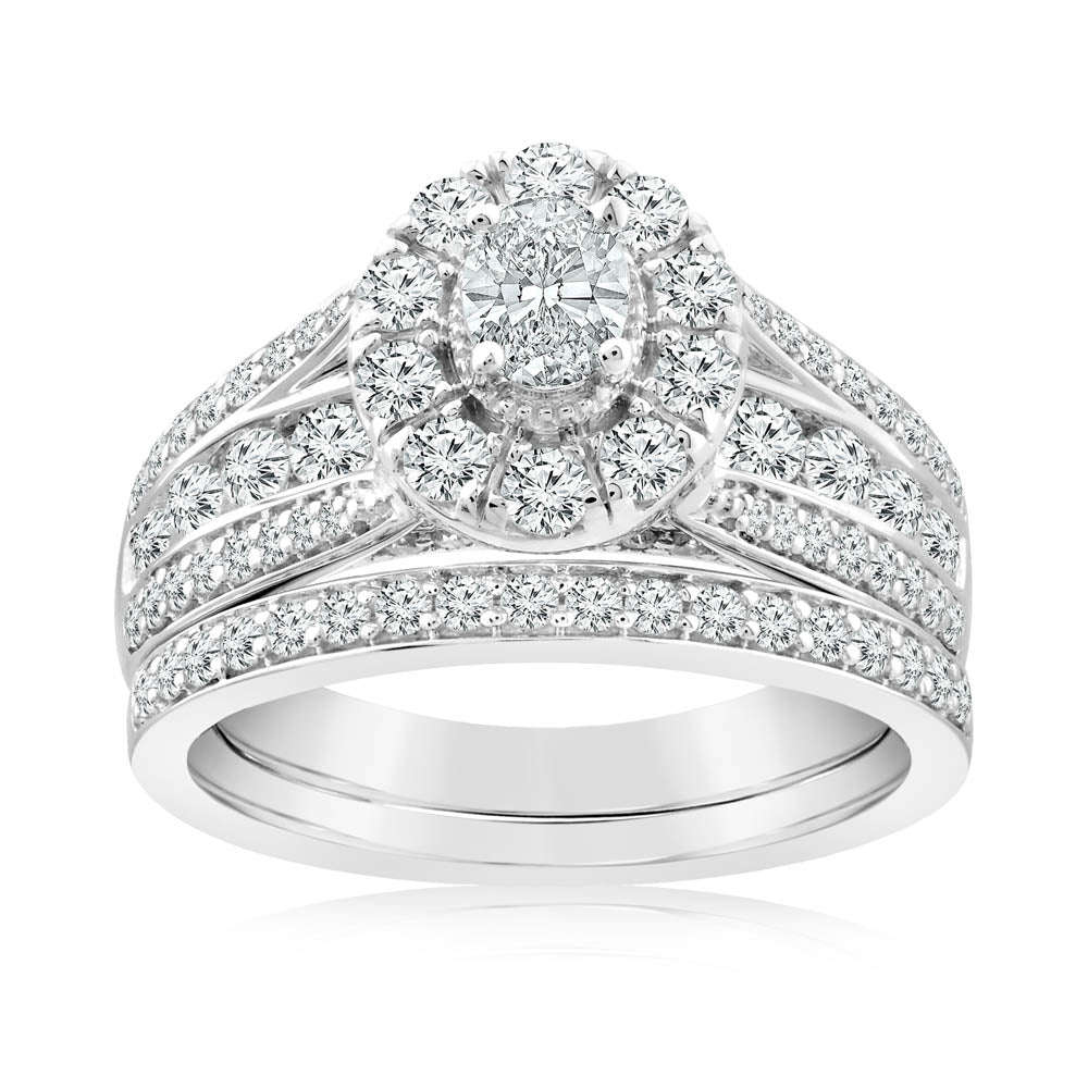 Exquisite 1.40 Carat Diamond Bridal Jewelry Set Crafted in 10ct White Gold
