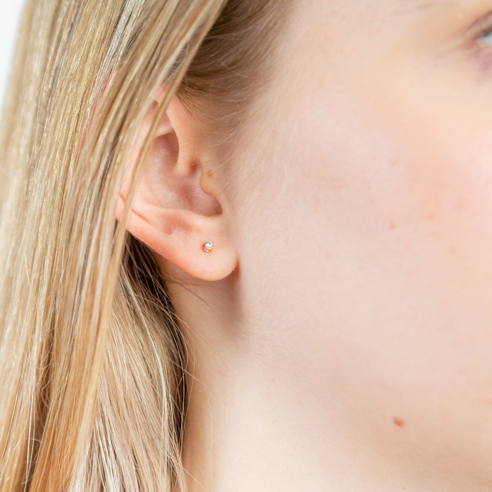 Stunning 9ct Yellow Gold Diamond Stud Earrings for Everyday Elegance