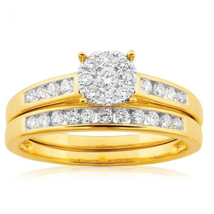 Exquisite 9ct Yellow Gold Two - Ring Bridal Jewelry Set Adorned with Half a Carat of Sparkling Brilliant - Cut Diamonds