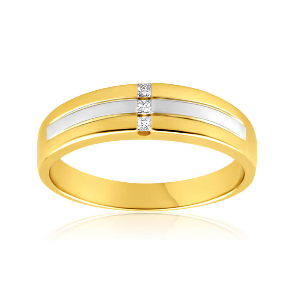 Stylish 9ct Yellow and White Gold Grooved Gents Diamond Ring with 7 Points