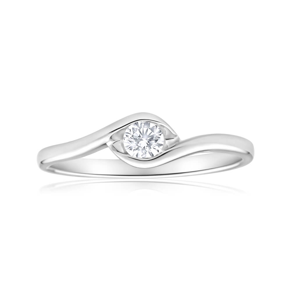 Stunning 9ct White Gold Single-Stone Solitaire Ring Featuring a 0.15 Carat Diamond