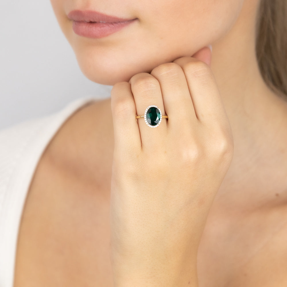 2.9-Carat Created Emerald and 28 Cubic Zirconia 9ct Yellow Gold Ring