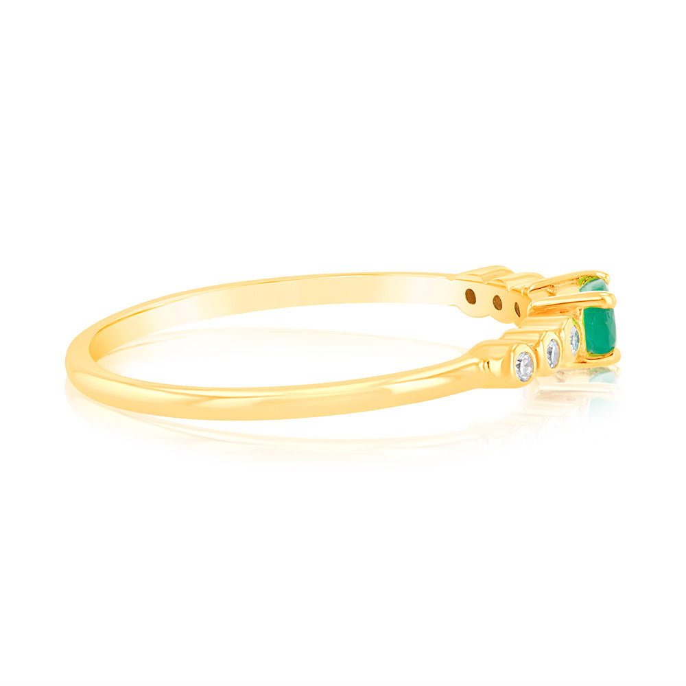 Exquisite 9ct Yellow Gold Ring Set with a 5X3mm Emerald and 6 Diamonds, a Timeless Jewelry Piece