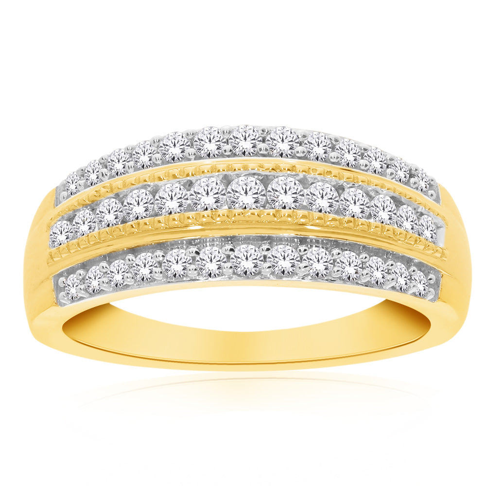 Stunning 1/2 Carat Diamond Ring in 10ct Yellow Gold