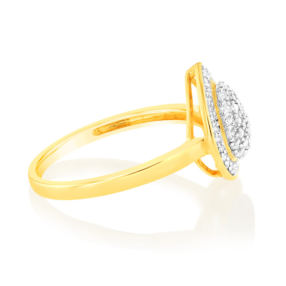 Exquisite 1/5 Carat Pear - Shaped Diamond Ring Set in 9ct Yellow Gold