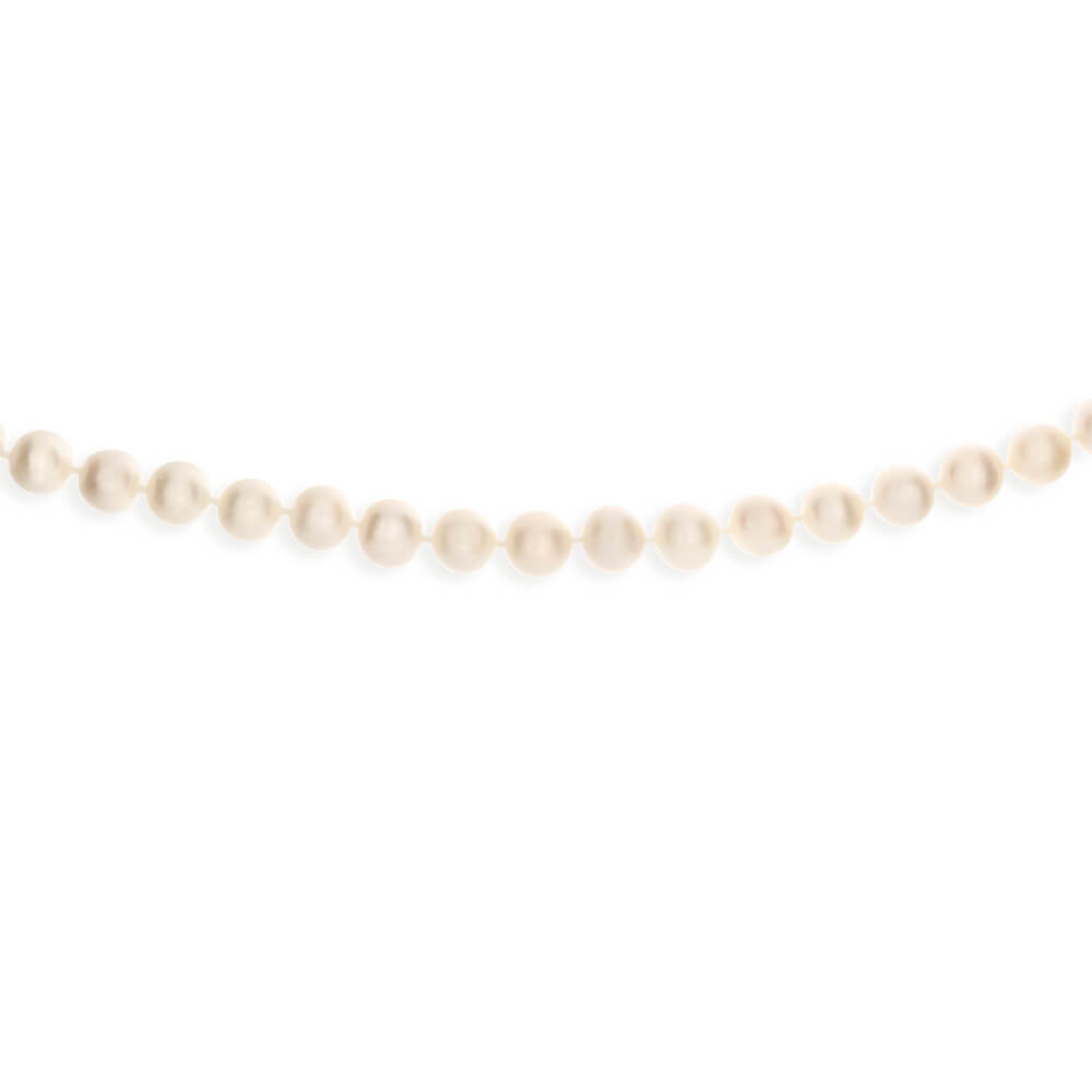 Elegant 45cm Necklace Crafted with Cream-colored Freshwater Pearls