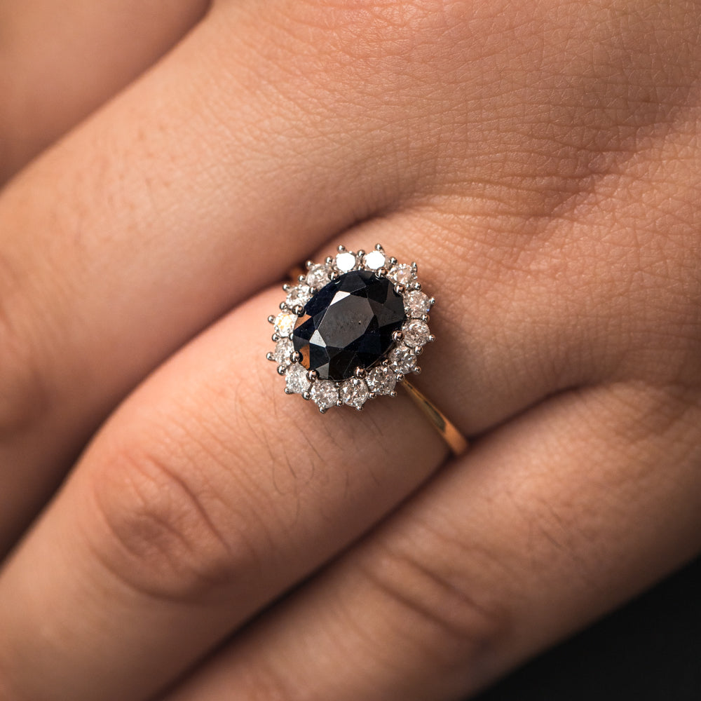 9ct Yellow Gold Ring with 2.50 Carat Natural Oval Sapphire (9X7mm) and 0.50 Carat Diamonds