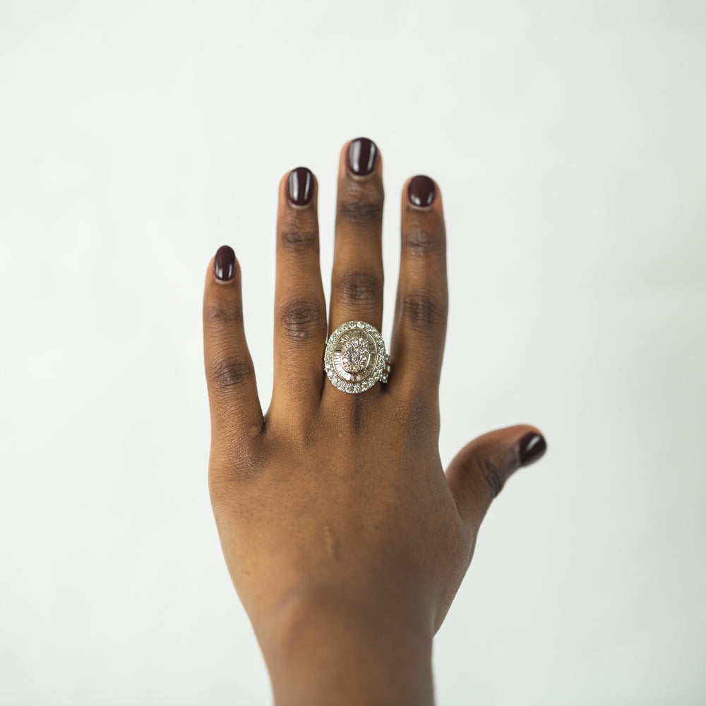 Stunning 9ct Yellow Gold 3-Carat Oval Cluster Diamond Ring with Brilliant & Baguette Stones