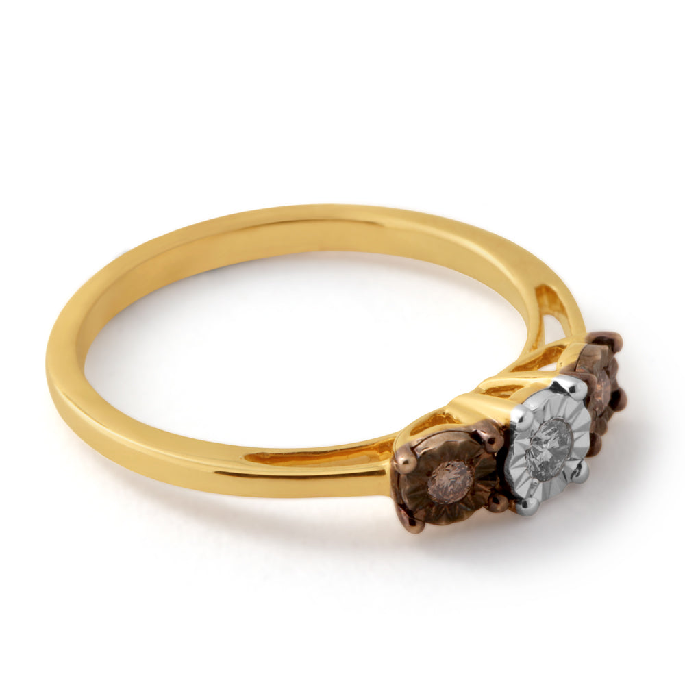 Exquisite 9 Carat Yellow Gold Engagement Ring Featuring Australian Champagne Diamonds and Two Sparkling White Diamonds