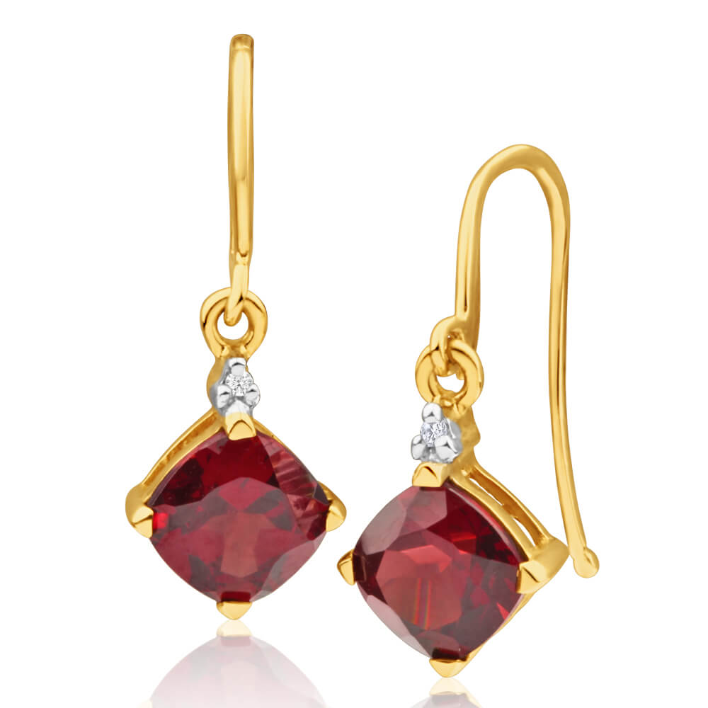 Stunning 9ct Yellow Gold Garnet and Diamond Dangle Earrings