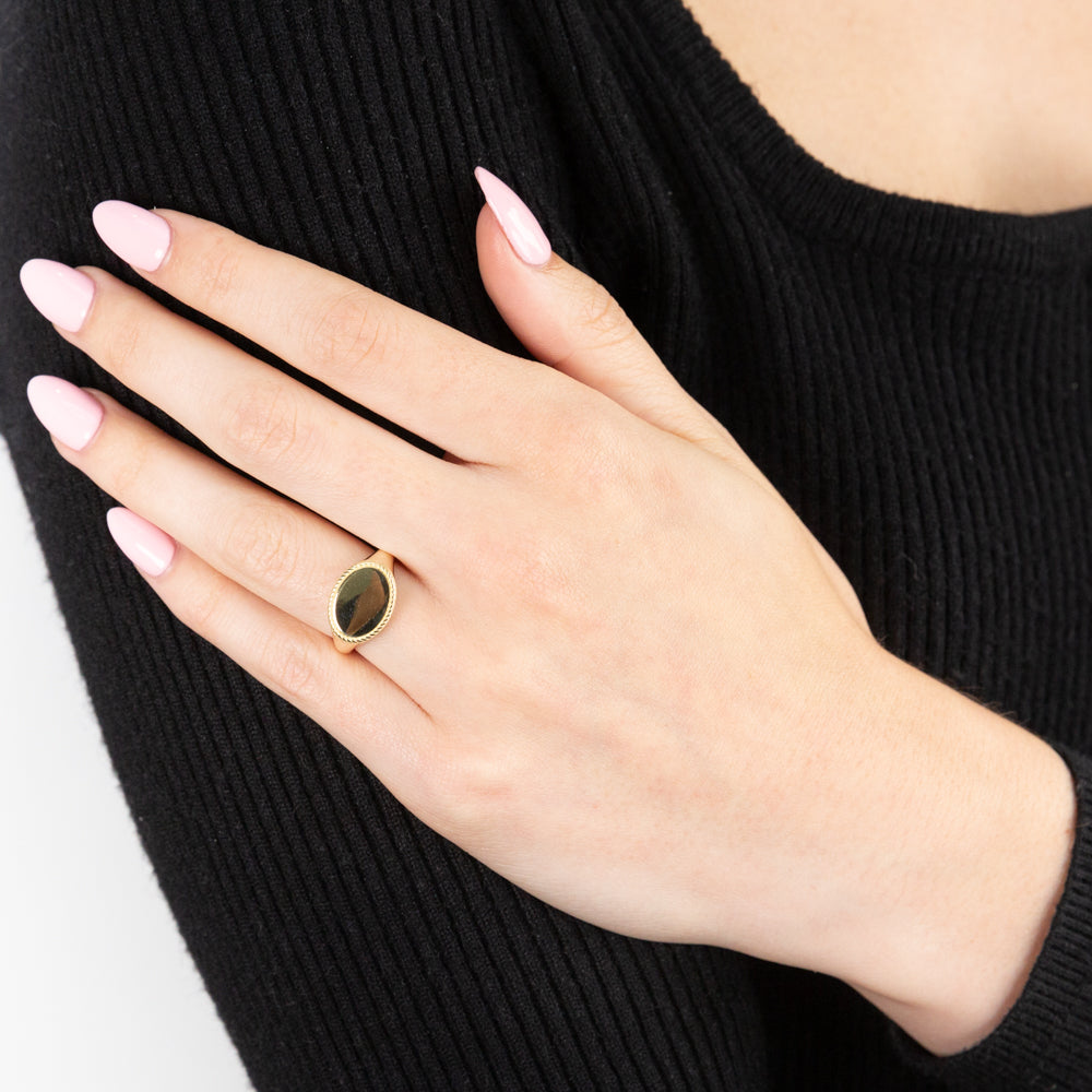 9ct Yellow Gold Oval Rope-Trimmed Signet Style Men's Ring for Elegant Look