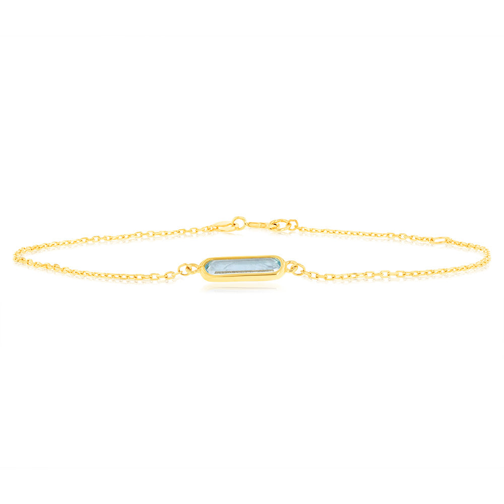 19cm 9ct Yellow Gold Bracelet with Natural Light Blue Topaz