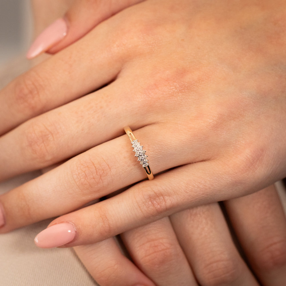 Exquisite 1/10 Carat Diamond Ring Crafted in 10ct Yellow Gold