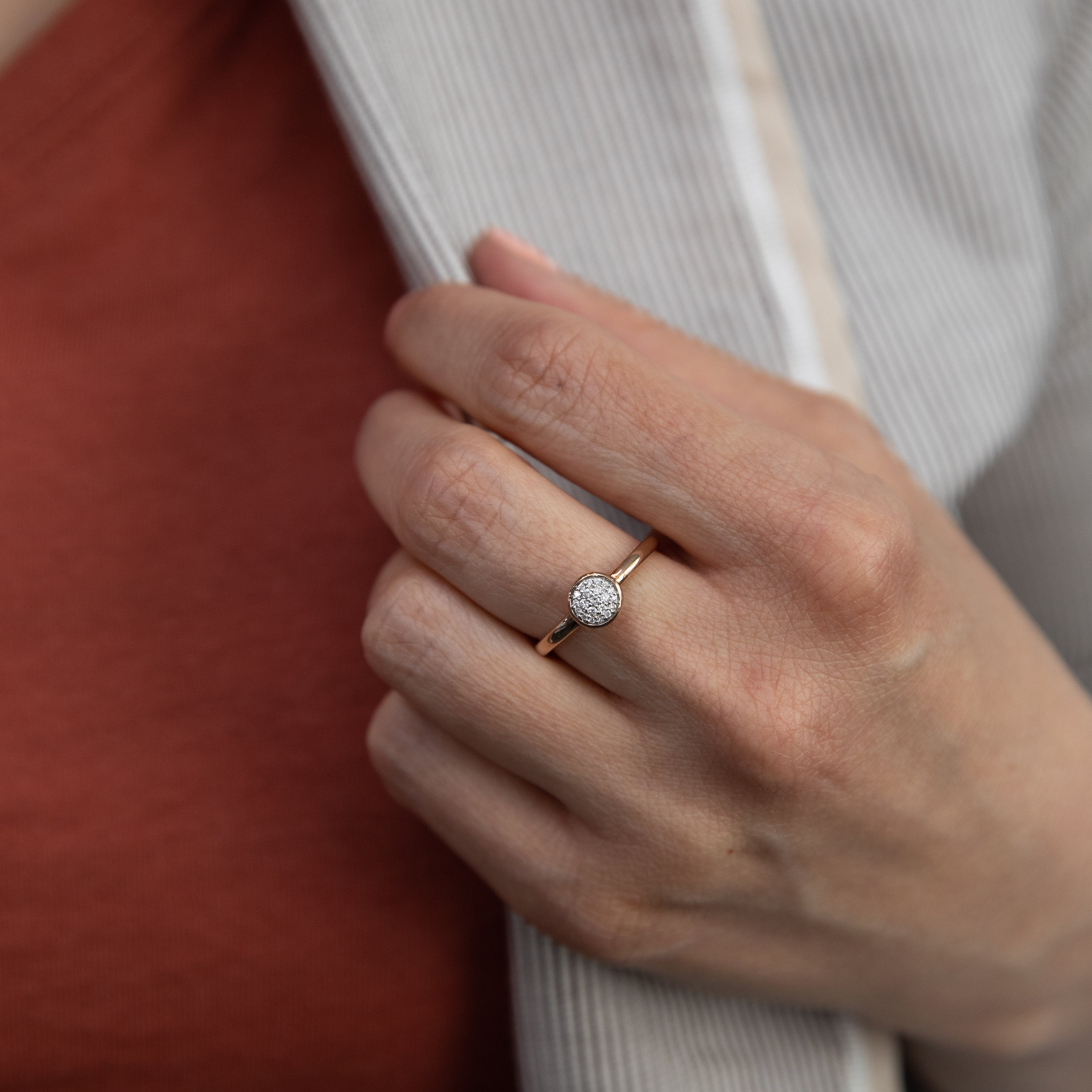 Exquisite 1/10 Carat Diamond Ring in 10ct Rose Gold