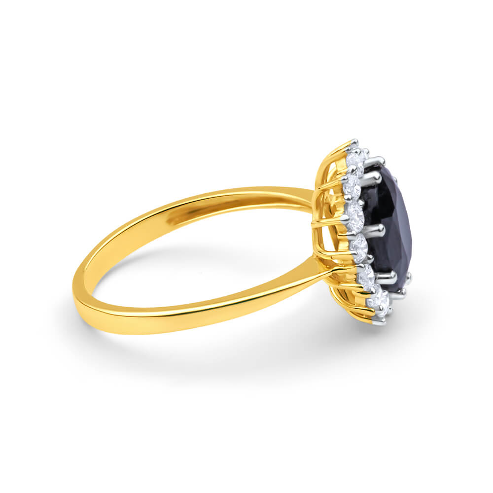 Exquisite 9ct Yellow Gold Ring with 2.5 Carat Natural Sapphire and Zirconia