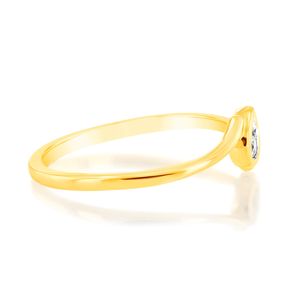 9ct Yellow Gold Sparkling Lab - Grown Single Diamond Ring