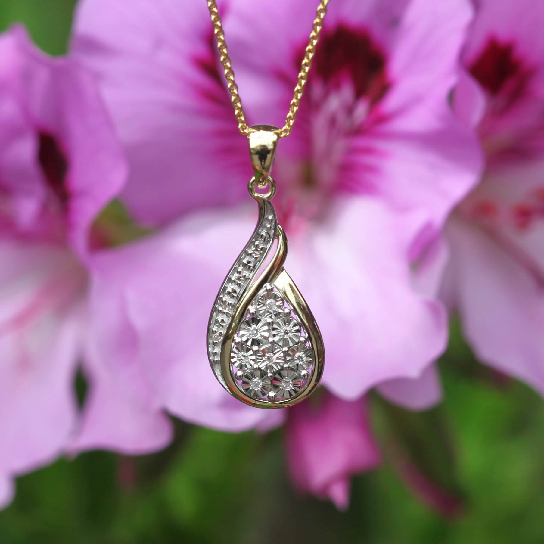 Stylish 9ct Yellow and White Gold Diamond Pendant with a Delicate Chain