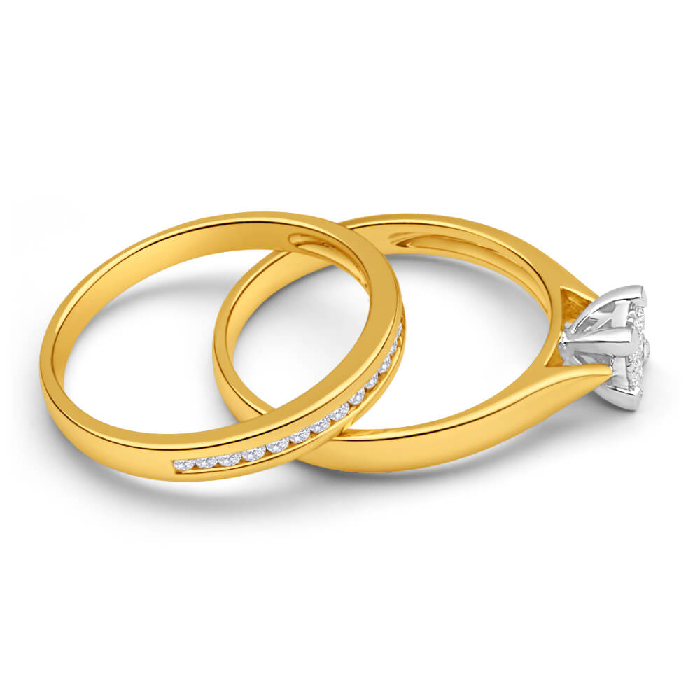Exquisite 9 Carat Yellow Gold Two - Ring Bridal Jewelry Set Adorned with 22 Sparkling Diamonds Totaling 0.25 Carats