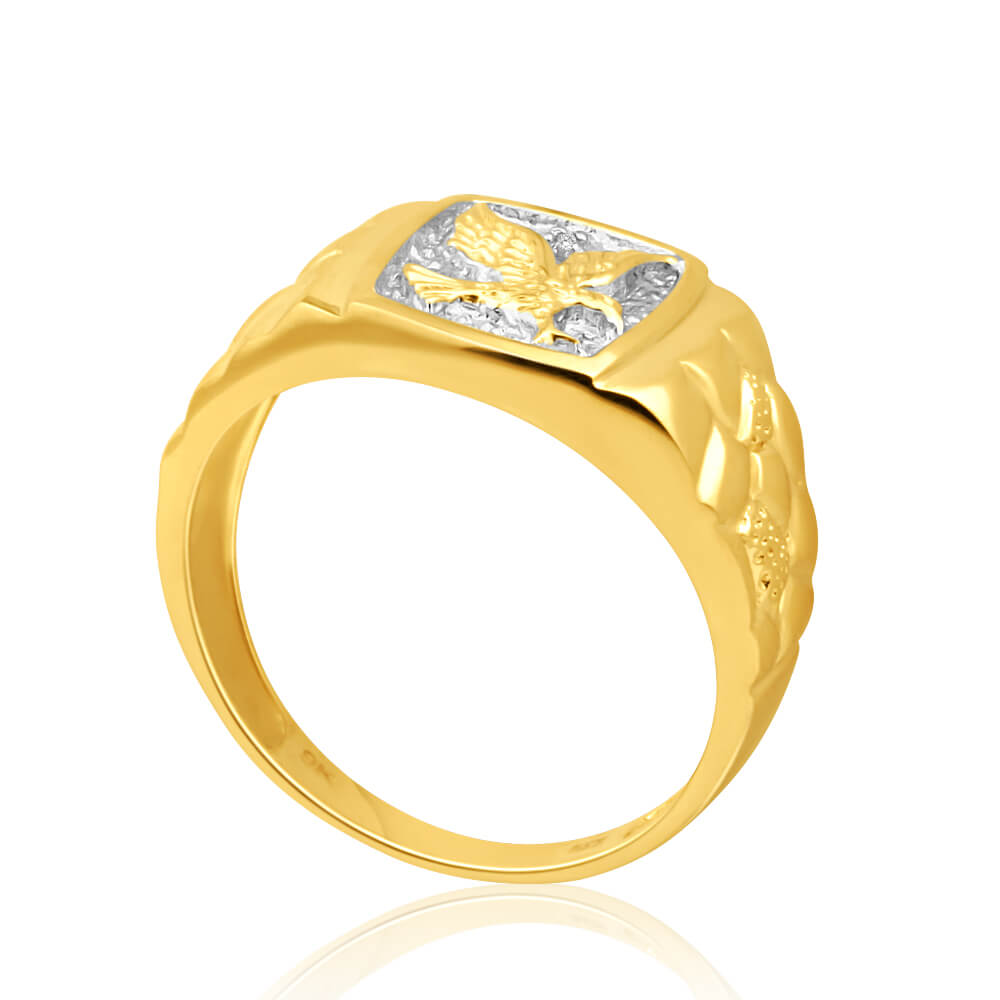 Stylish 9ct Yellow Gold Ring with an Exquisite Eagle and Diamond Design for Gents