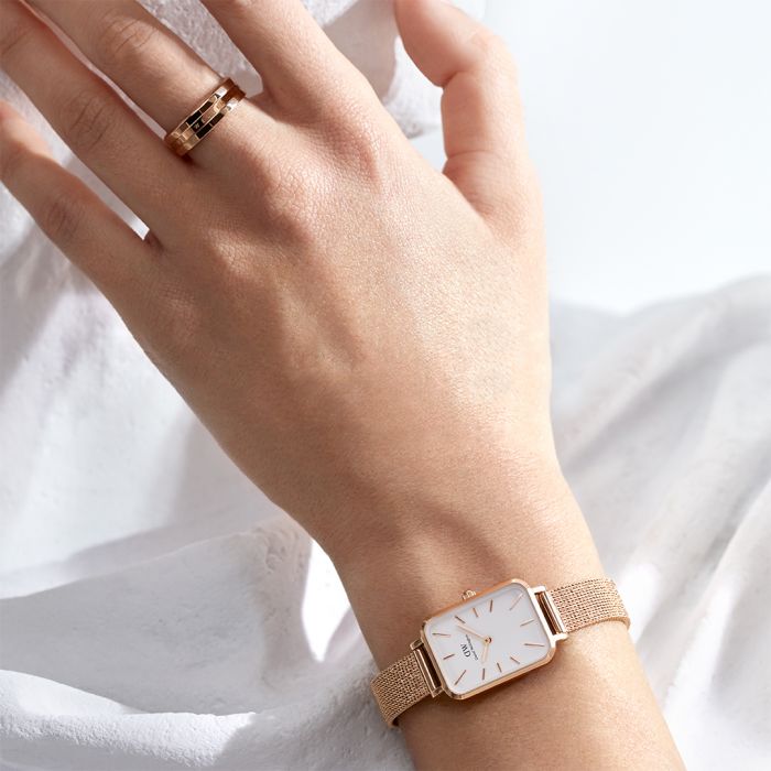 Daniel Wellington Quadro Pressed Melrose Luxury Rose Gold Plated Stainless Steel Men's and Women's Watch DW00100431