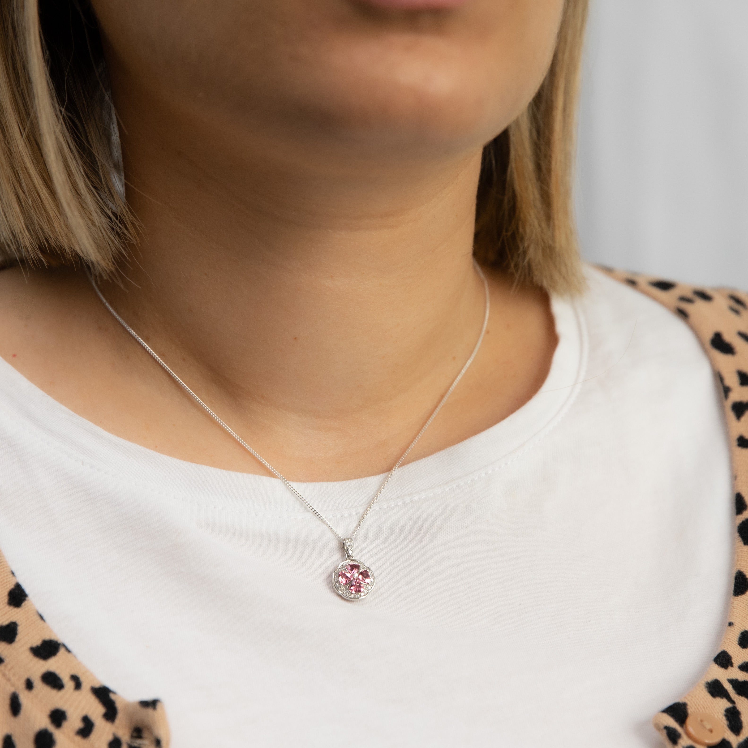 Stunning 14ct White Gold Pendant with 0.88ct Pink Tourmaline and Diamonds