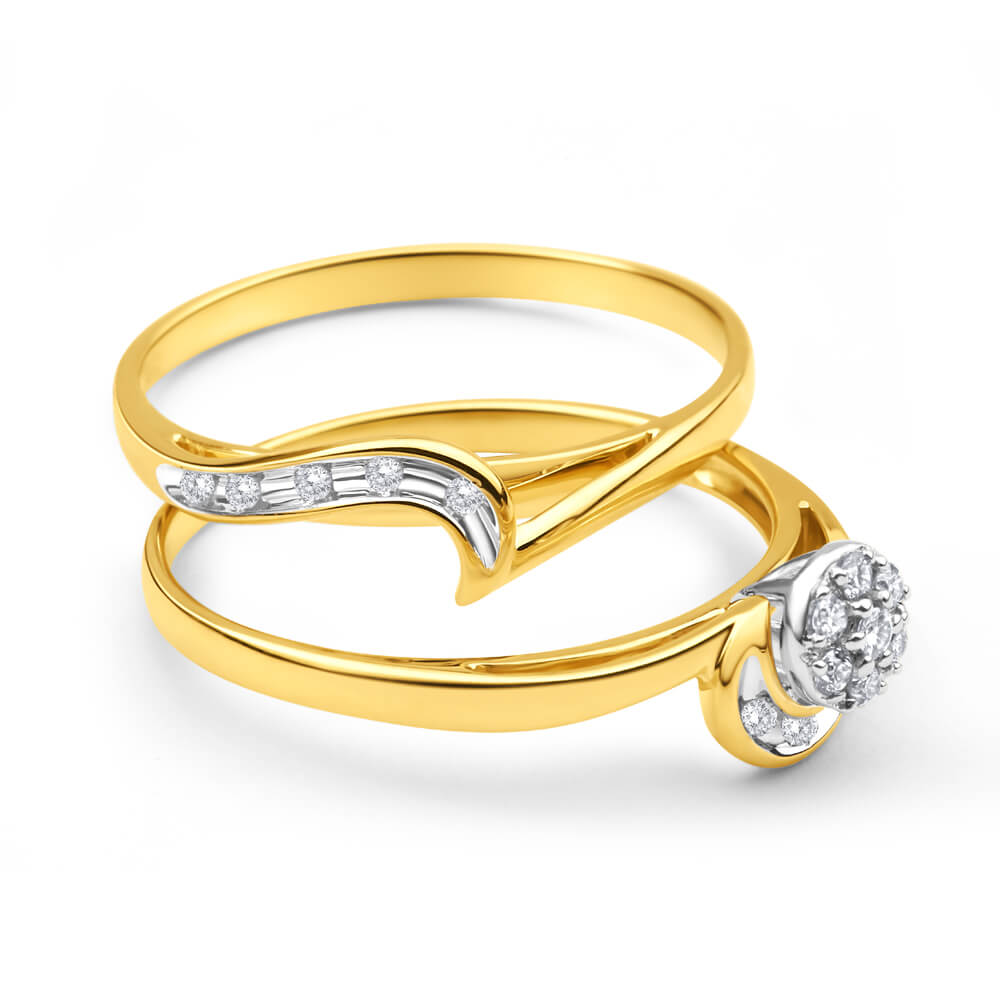 Exquisite 9ct Yellow Gold Two - Ring Bridal Jewelry Set Adorned with 0.15 Carats of Light Champagne - Hued Diamonds