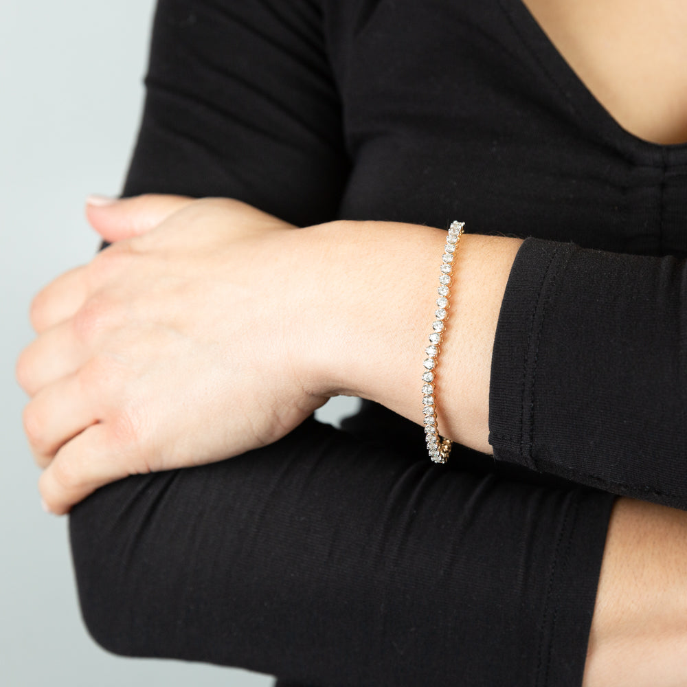 18cm 14ct Yellow Gold Tennis Bracelet with 2 Carats of 51 Brilliant Diamonds