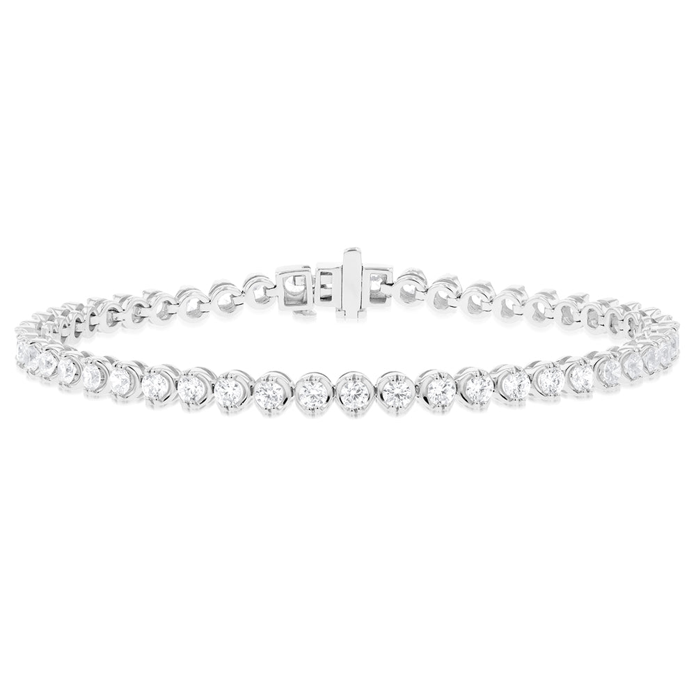 14ct White Gold Tennis Bracelet with 46 Sparkling 3.80-Carat Diamonds, 17.5cm