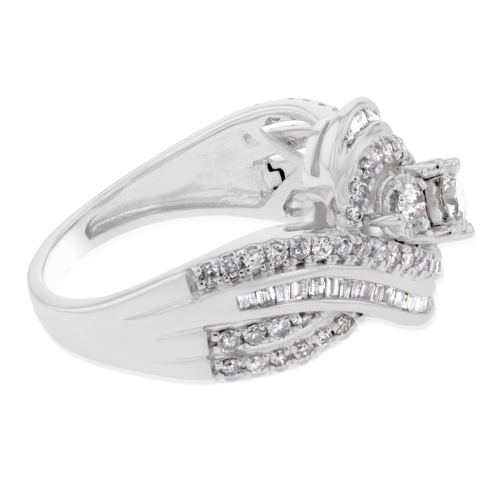 Exquisite 10-Carat White Gold Ring with 1-Carat Diamond