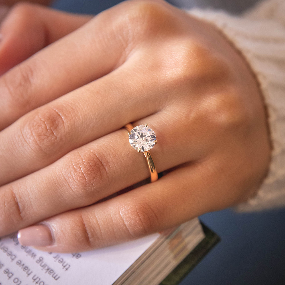 Stunning 9 Carat Yellow Gold Solitaire Ring with 8mm Brilliant Cut Zirconia Gemstone