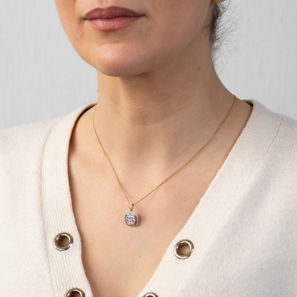 9 Carat Yellow Gold 1/6 Carat Diamond Jewelry Pendant
