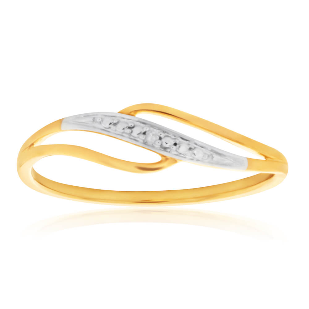 Stunning 9 Carat Yellow Gold Ring with Hj Colour Brilliant Cut Diamonds