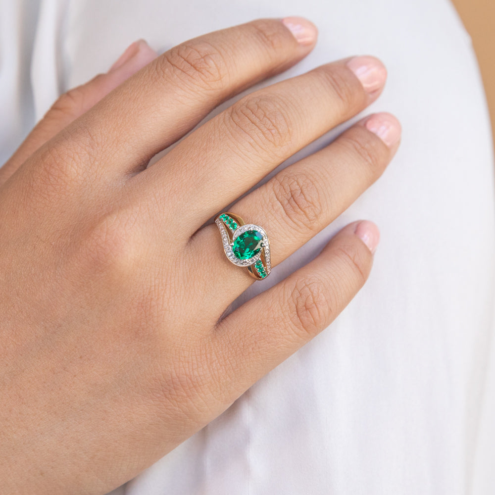 Exquisite 9ct Yellow Gold Ring with Created Emeralds and Diamonds
