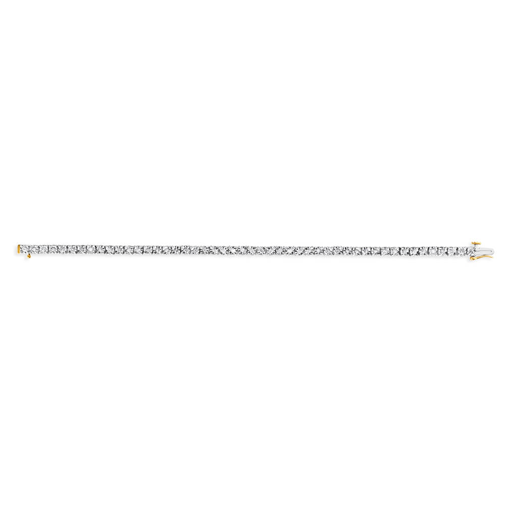Exquisite 1 Carat Diamond Tennis Bracelet Crafted in 9 Carat Yellow Gold