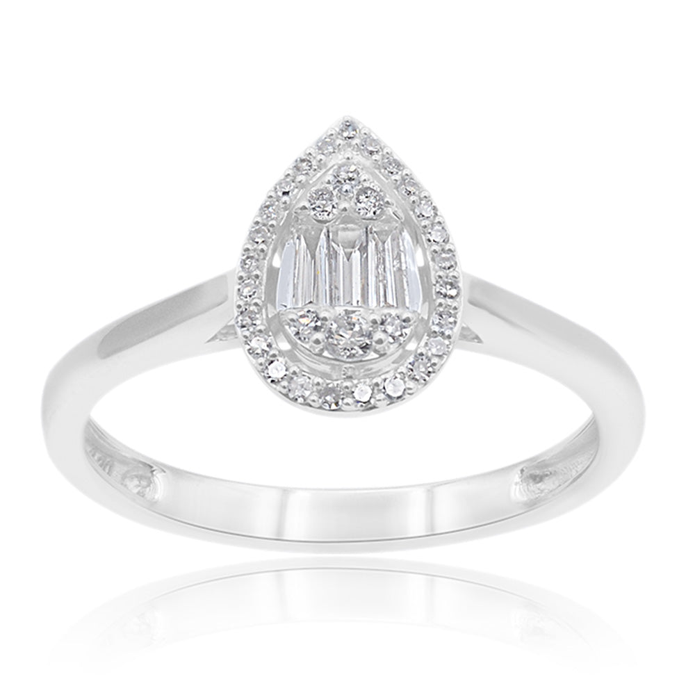 Stunning 9ct White Gold Ring Adorned with 31 Brilliant and 3 Baguette Cut Diamonds