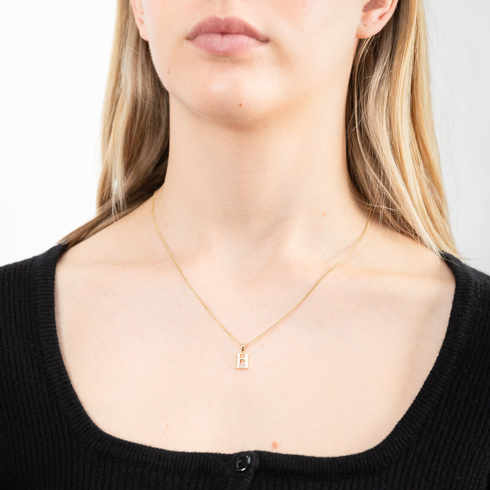 Exquisite 9ct Yellow Gold Diamond - Set Initial 'H' Pendant for a Personalized Look