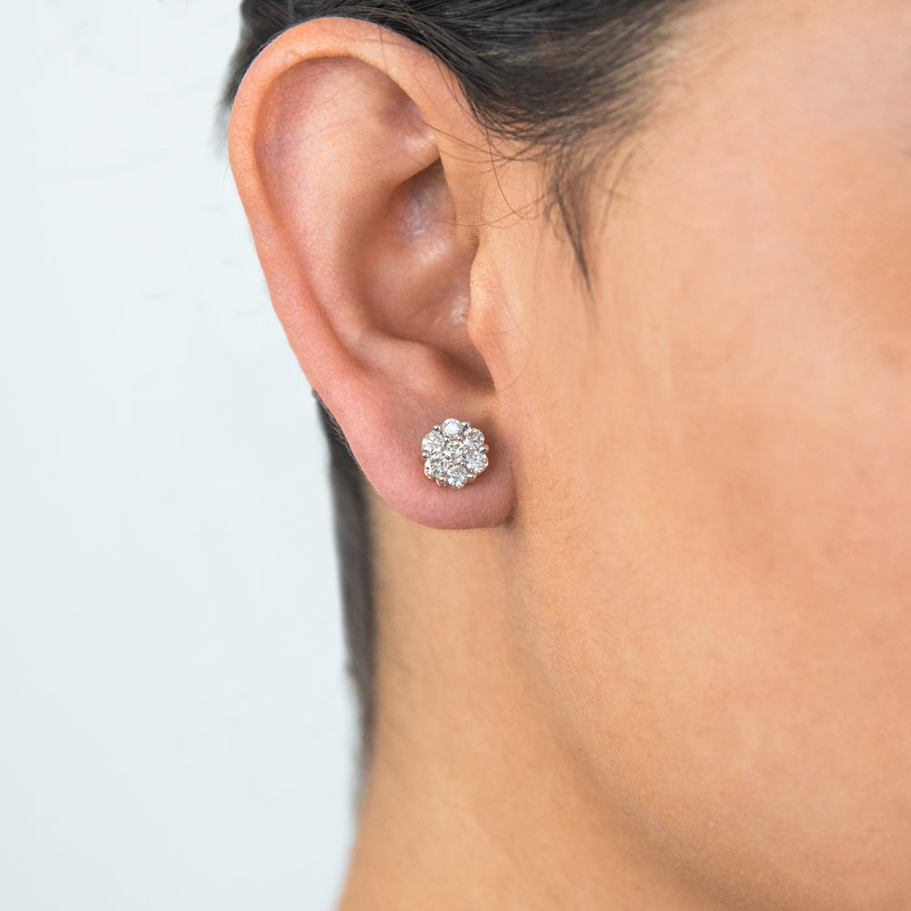 Exquisite 9 - carat Yellow Gold 1 - carat Diamond Stud Earrings for Luxury Jewelry Lovers