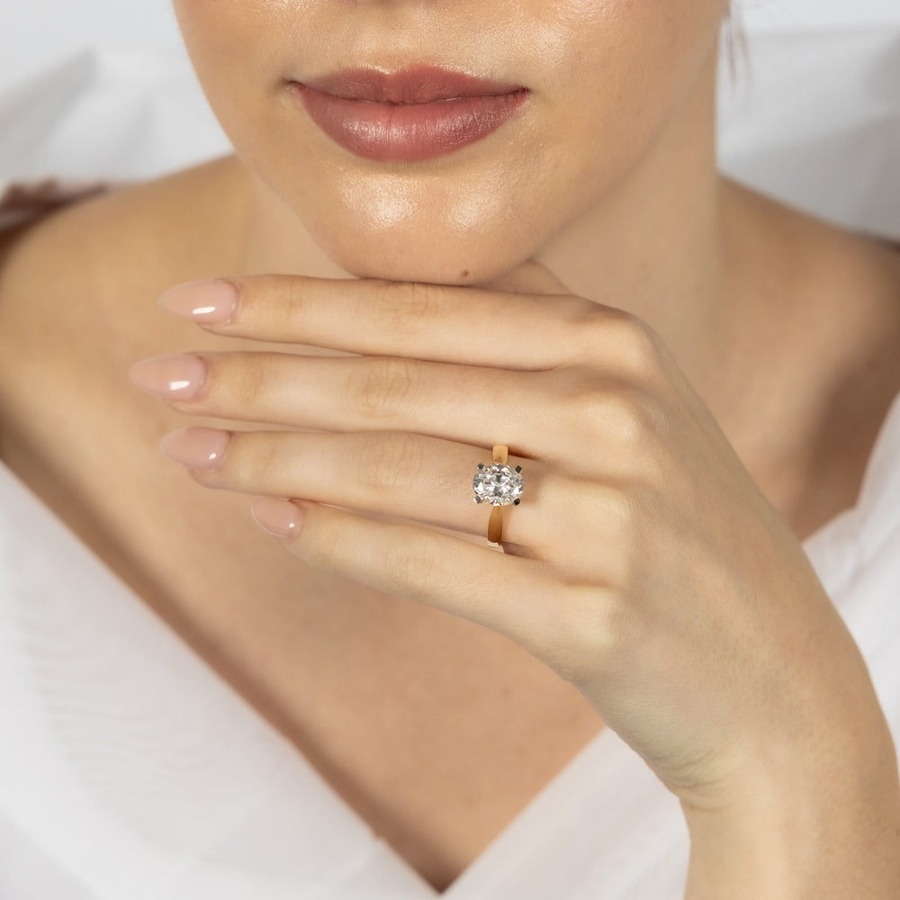 Exquisite 9ct Yellow Gold Solitaire Ring with 2.00ct Diamond - Equivalent 11X9MM Zirconia Gemstone