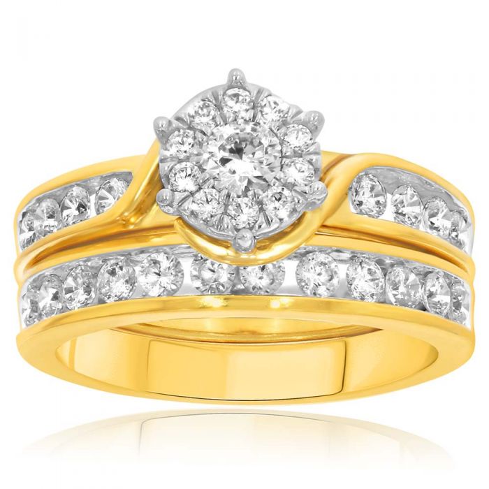 Exquisite 1 Carat Diamond Two - Ring Bridal Jewelry Set Crafted in 9ct Yellow Gold